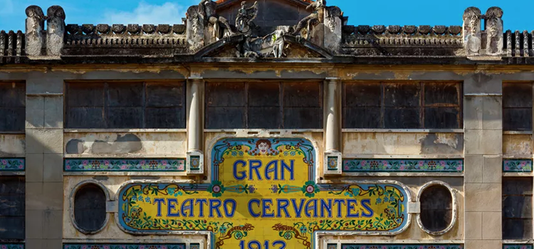 Le théâtre Cervantès de Tanger est sauvé.